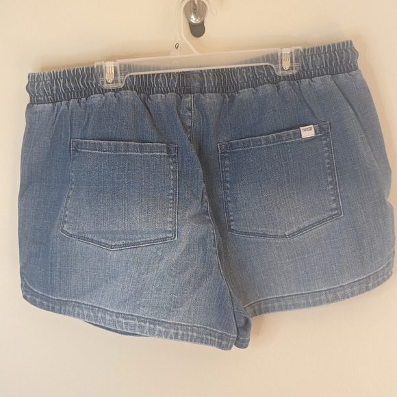 Sisstr Evolution Pull on Denim Shorts - Picture 4 of 6